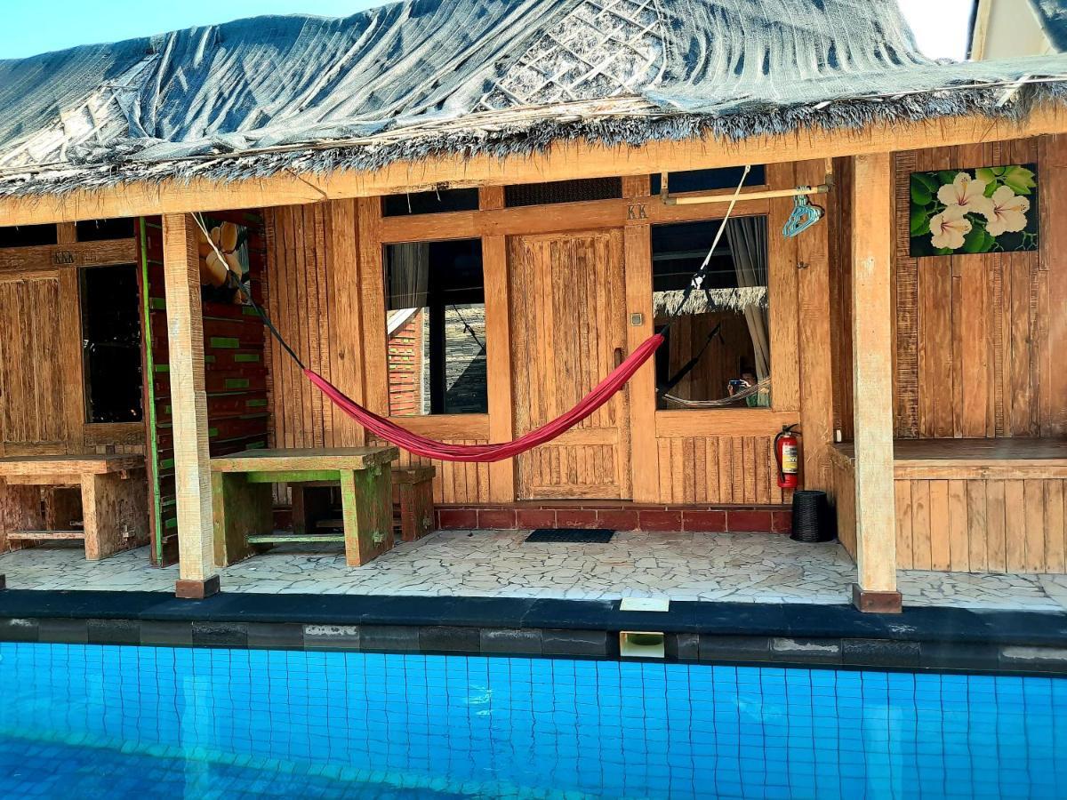 Little Mg Bed and Breakfast Gili Trawangan Exteriör bild